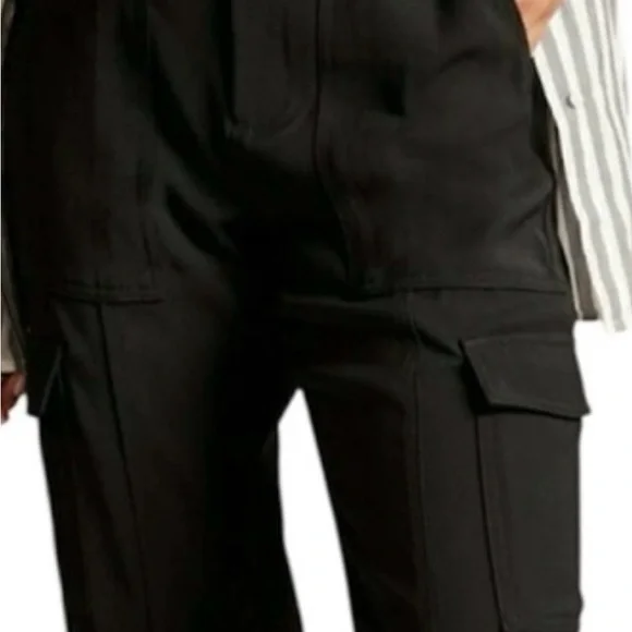 Black Banana Republic cargo pants - Picture 3 of 5